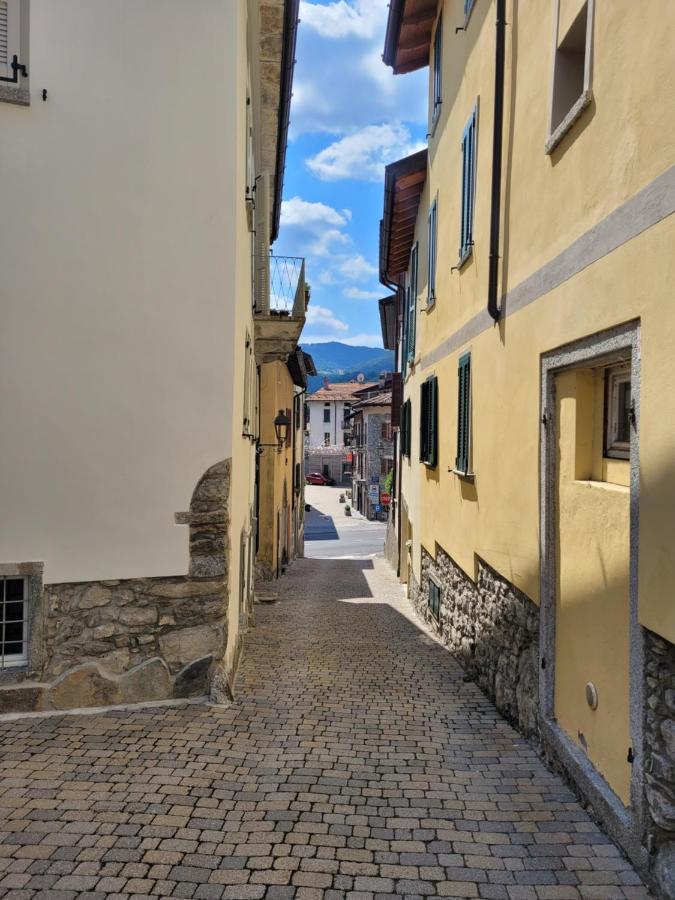 Casa Gianna Leilighet Castiglione dʼIntelvi Eksteriør bilde